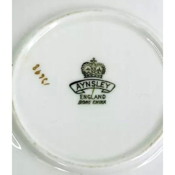 Aynsley Hathaway Teacup and Saucer Rosebud 1960's English Fine Bone China - Picture 6 of 8